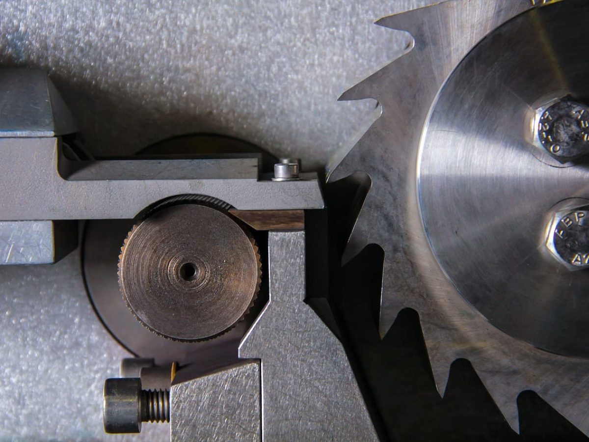 industrial, gears, technology, industry, machine, engineering, metal, mechanical, steel, business, energy, working, machinery, manufacture, mechanical engineering, processing, production, tool, power, precision, gears and cogs, plant, equipment, manufacturing industry, industrial plant, wheel, work, clean, modern, teeth, gray business, nature, gray technology, gray work, gray plant, gray energy, gray company, gray tools, gray teeth, gray plants, gray metal, gray power, gray clean, gray industry